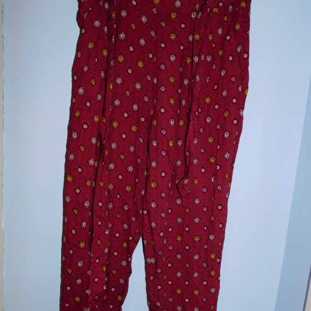 Women’s red pants!